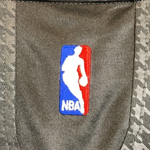 Official NBA NWT Trailblazers Shooting Shirt Jersey  L Portland Vintage 2000’s - Picture 16 of 16